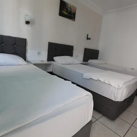 Forties Hotel 3*
