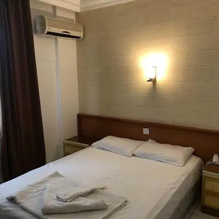 Forties Hotel 3*